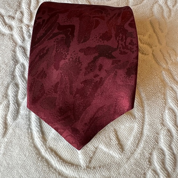 Elegant Burgundy‎ Tie Men’s - Picture 2 of 6